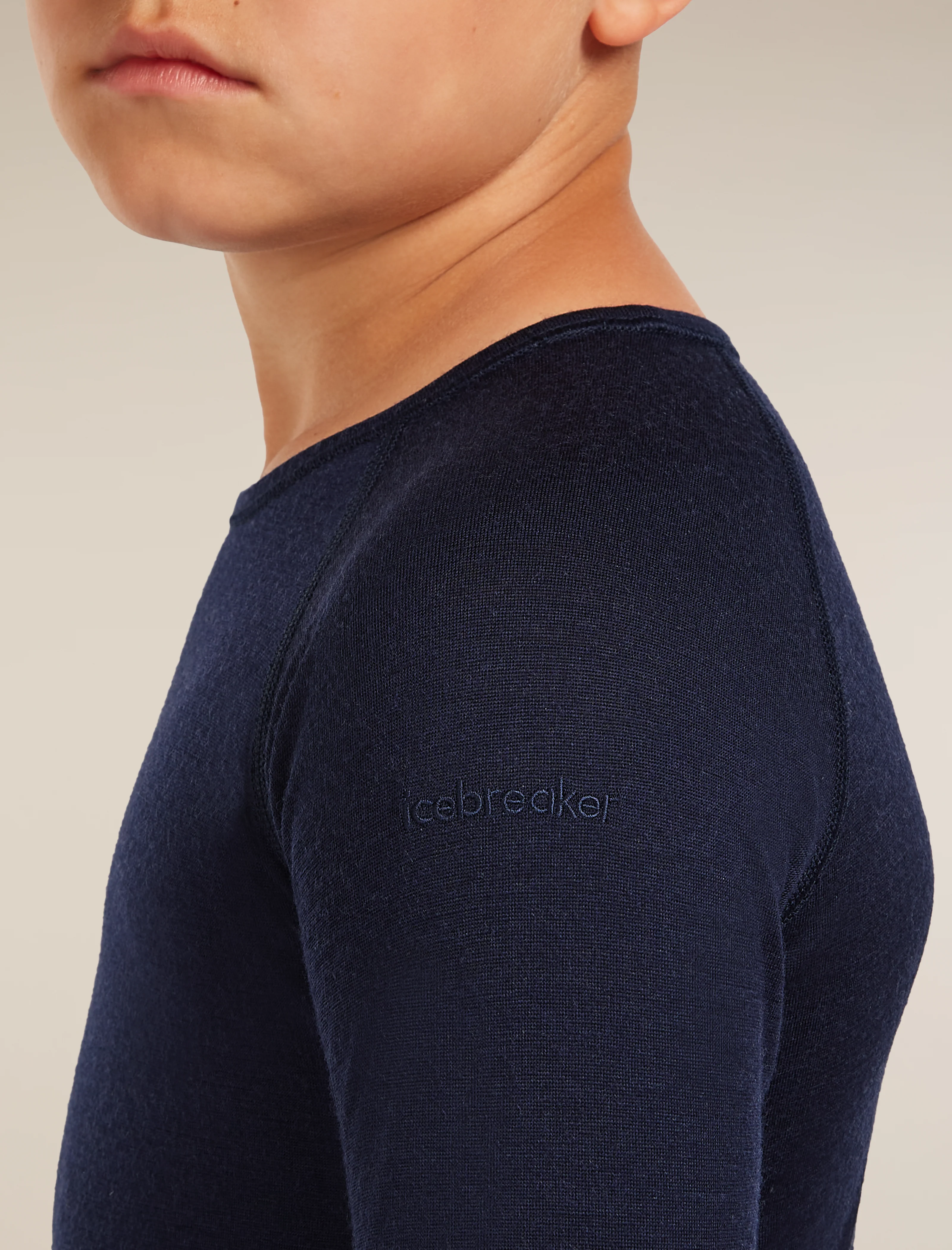 Kids’ Merino 200 Oasis Long Sleeve Crew Thermal Top - Image 12
