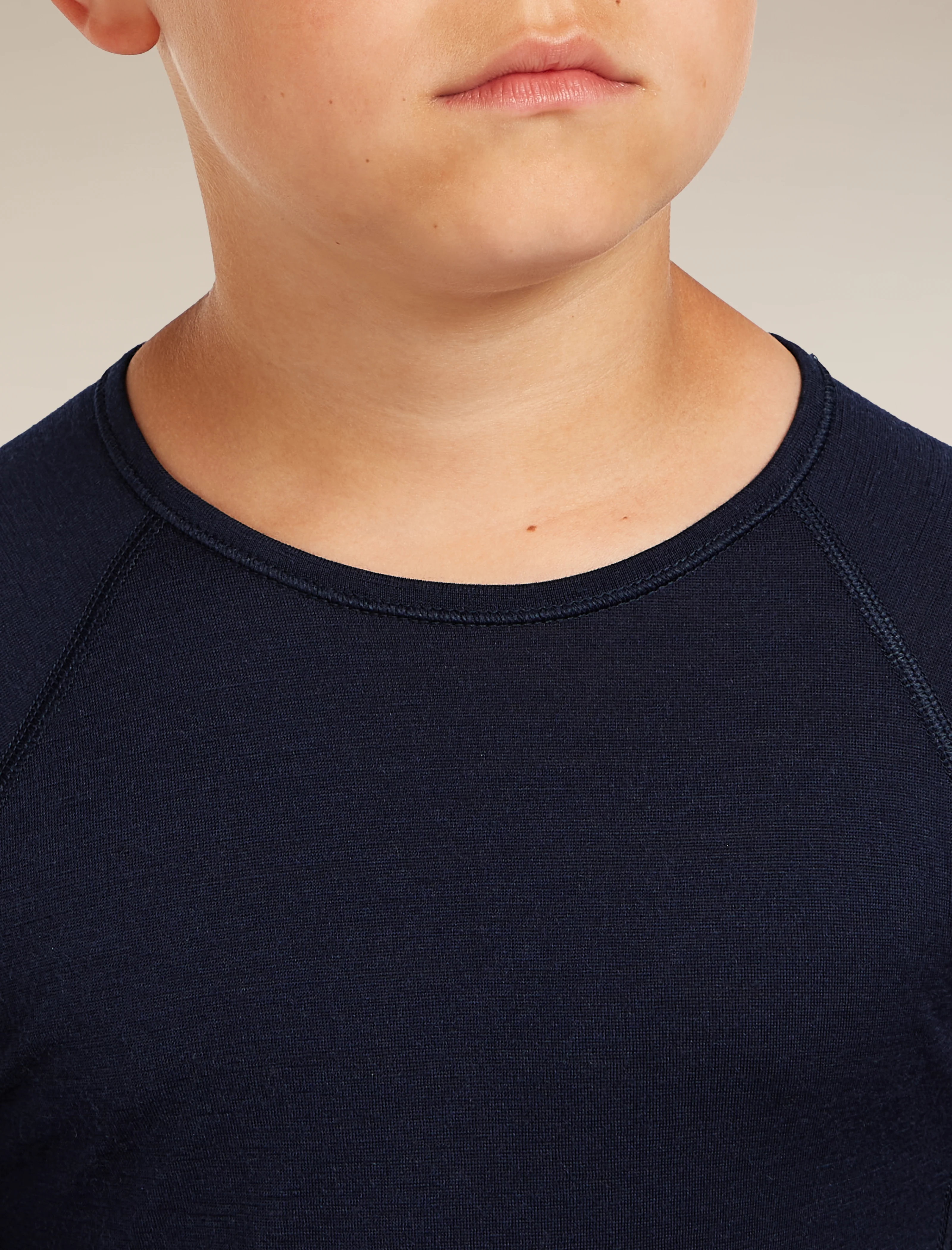 Kids’ Merino 200 Oasis Long Sleeve Crew Thermal Top - Image 14