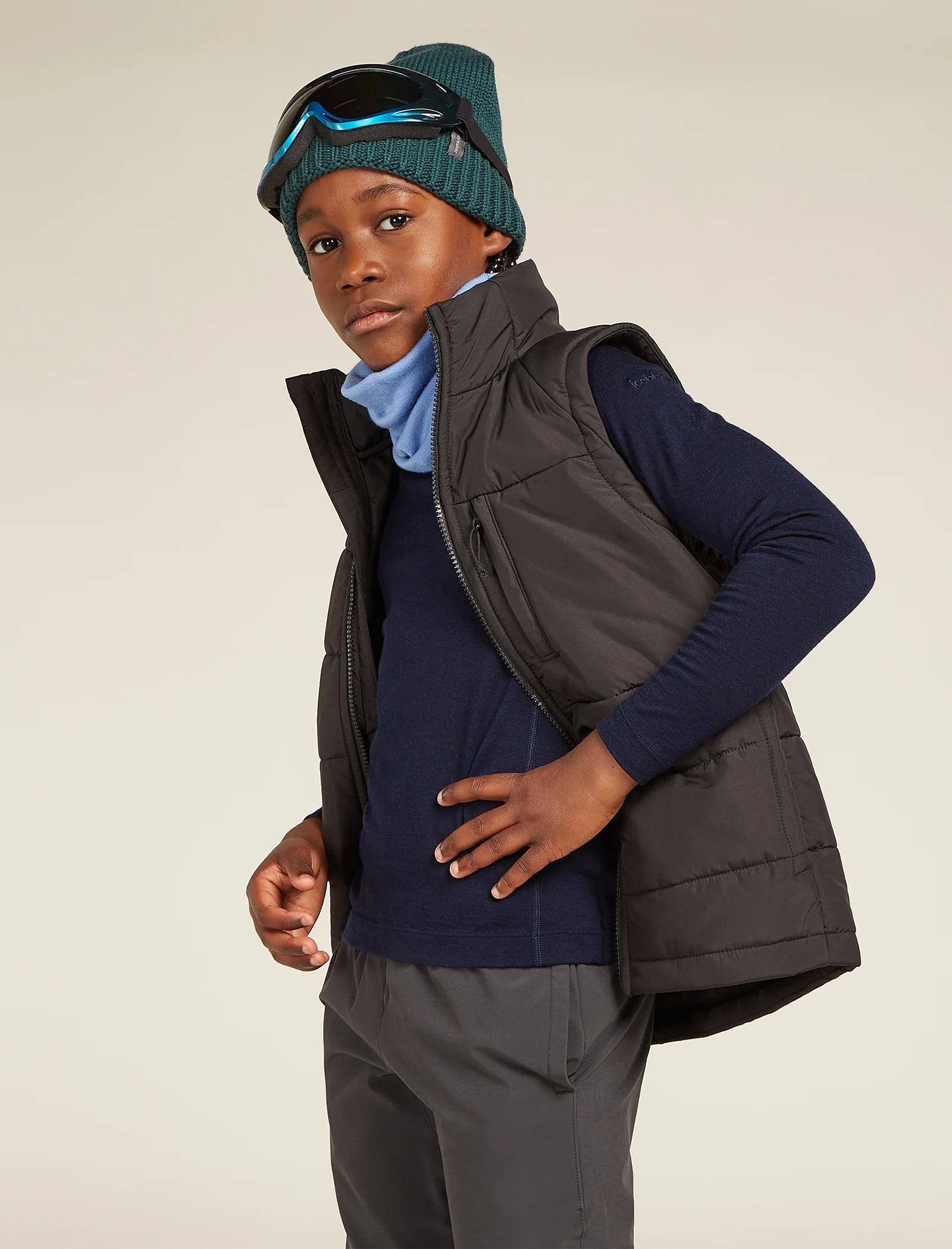 Kids’ Merino 200 Oasis Long Sleeve Crew Thermal Top - Image 9