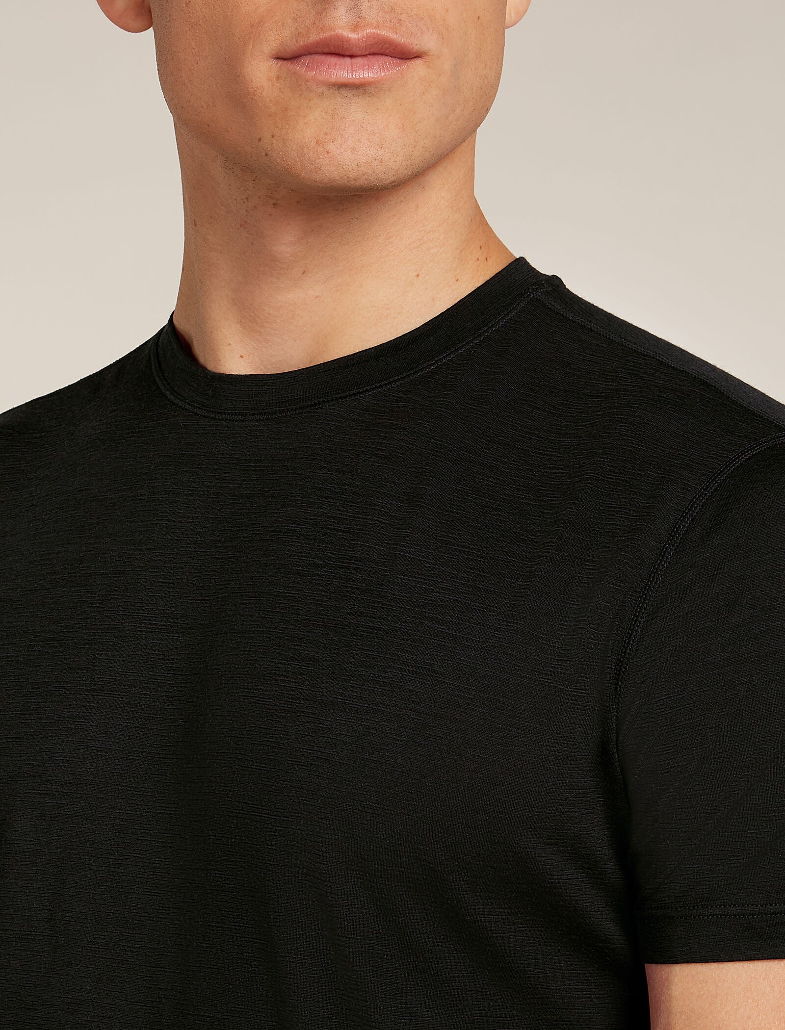 Men’s 150 MerinoFine™ Ace Short Sleeve T-Shirt - Image 6