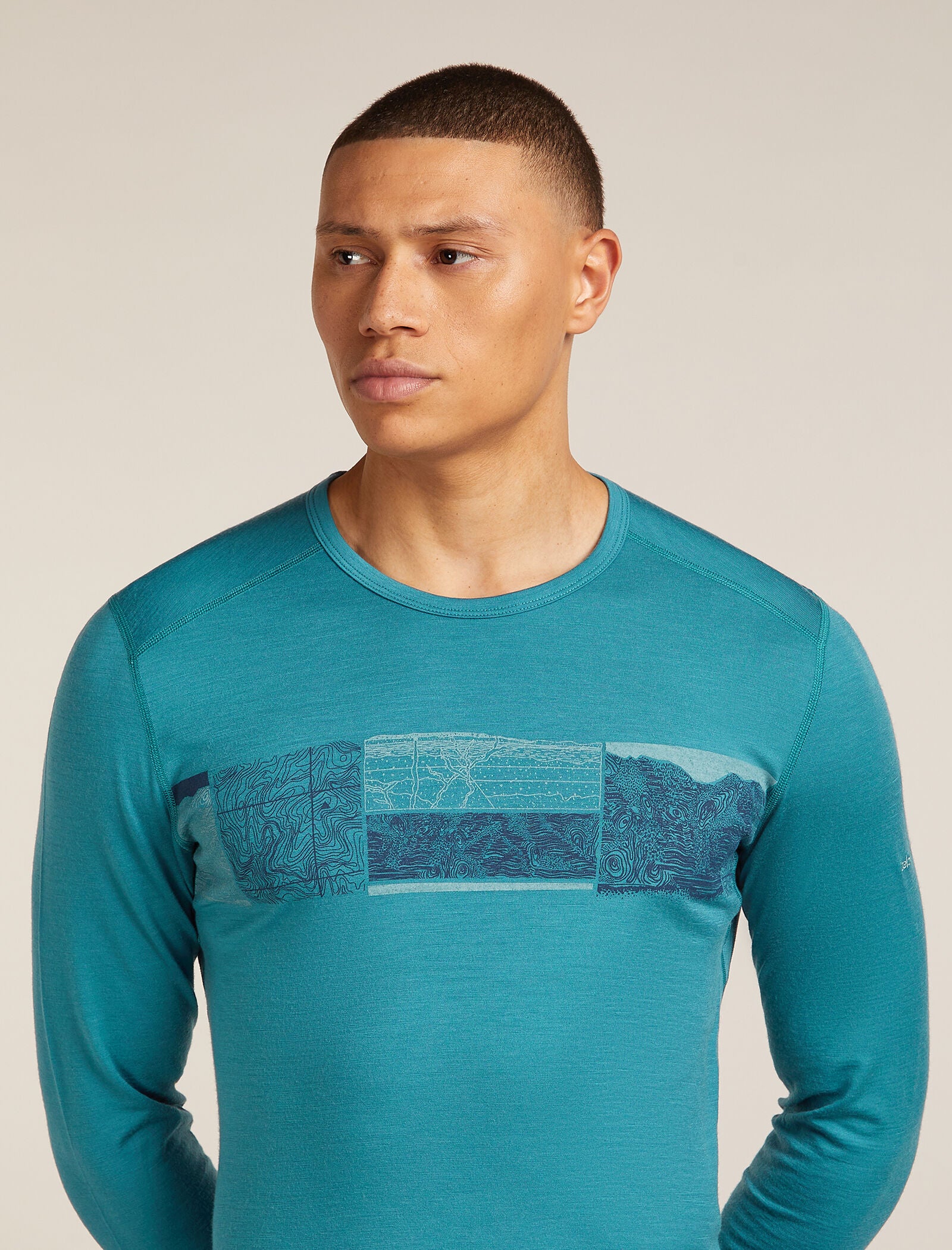 Men’s Merino 200 Oasis Long Sleeve Crew Thermal Top Elevation Line - Image 5