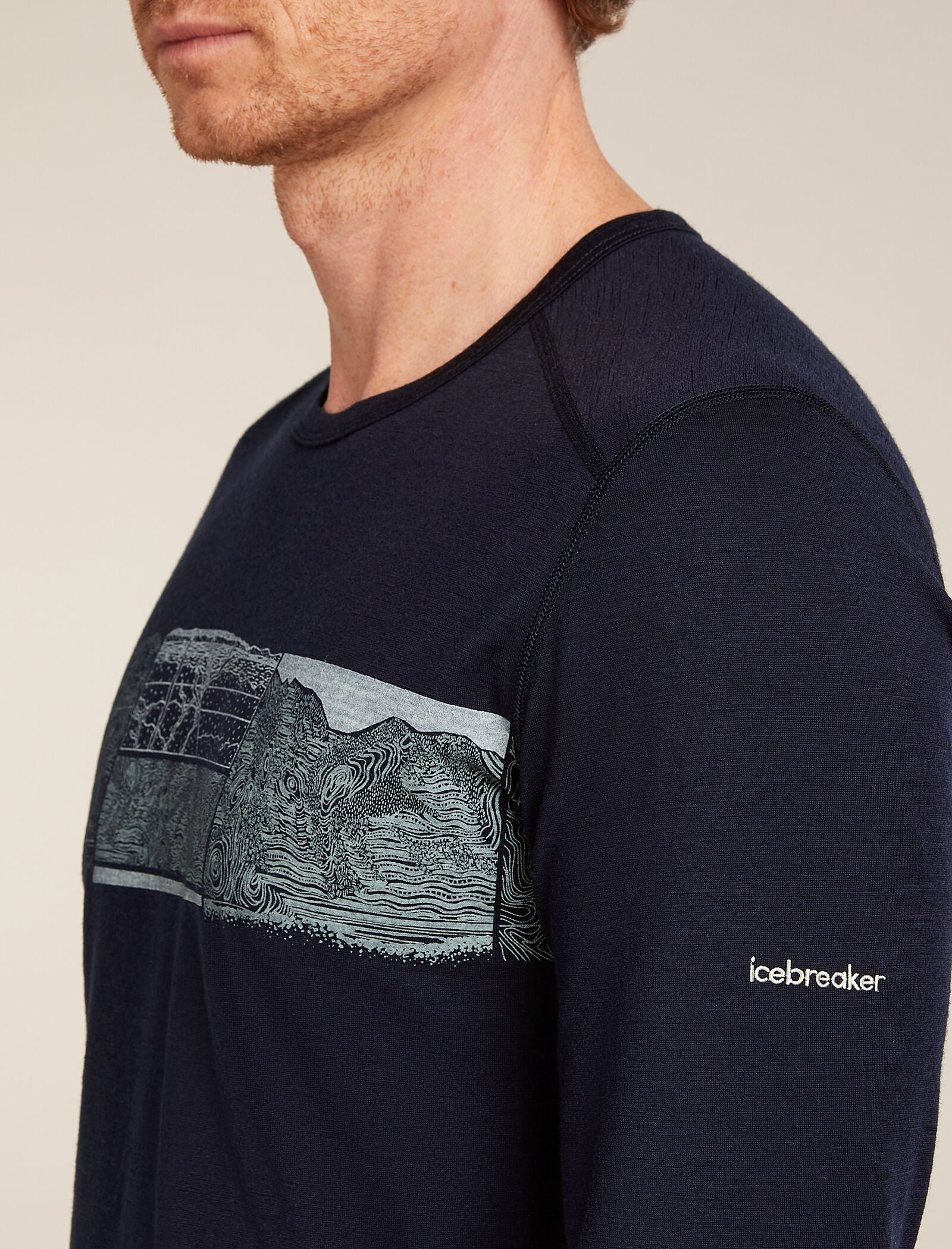 Men’s Merino 200 Oasis Long Sleeve Crew Thermal Top Elevation Line - Image 6