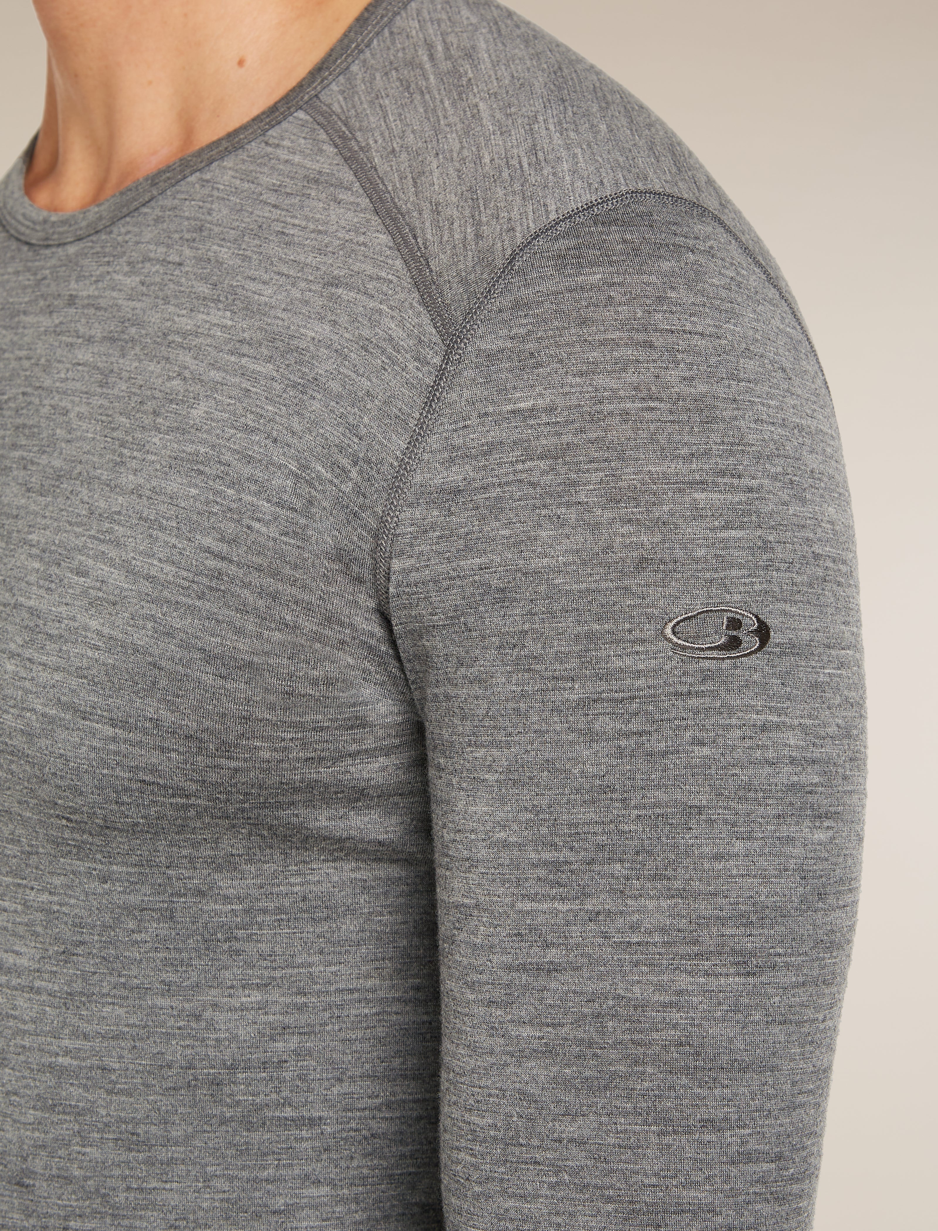 Men’s Merino 200 Oasis Long Sleeve Crew Thermal Top - Image 7