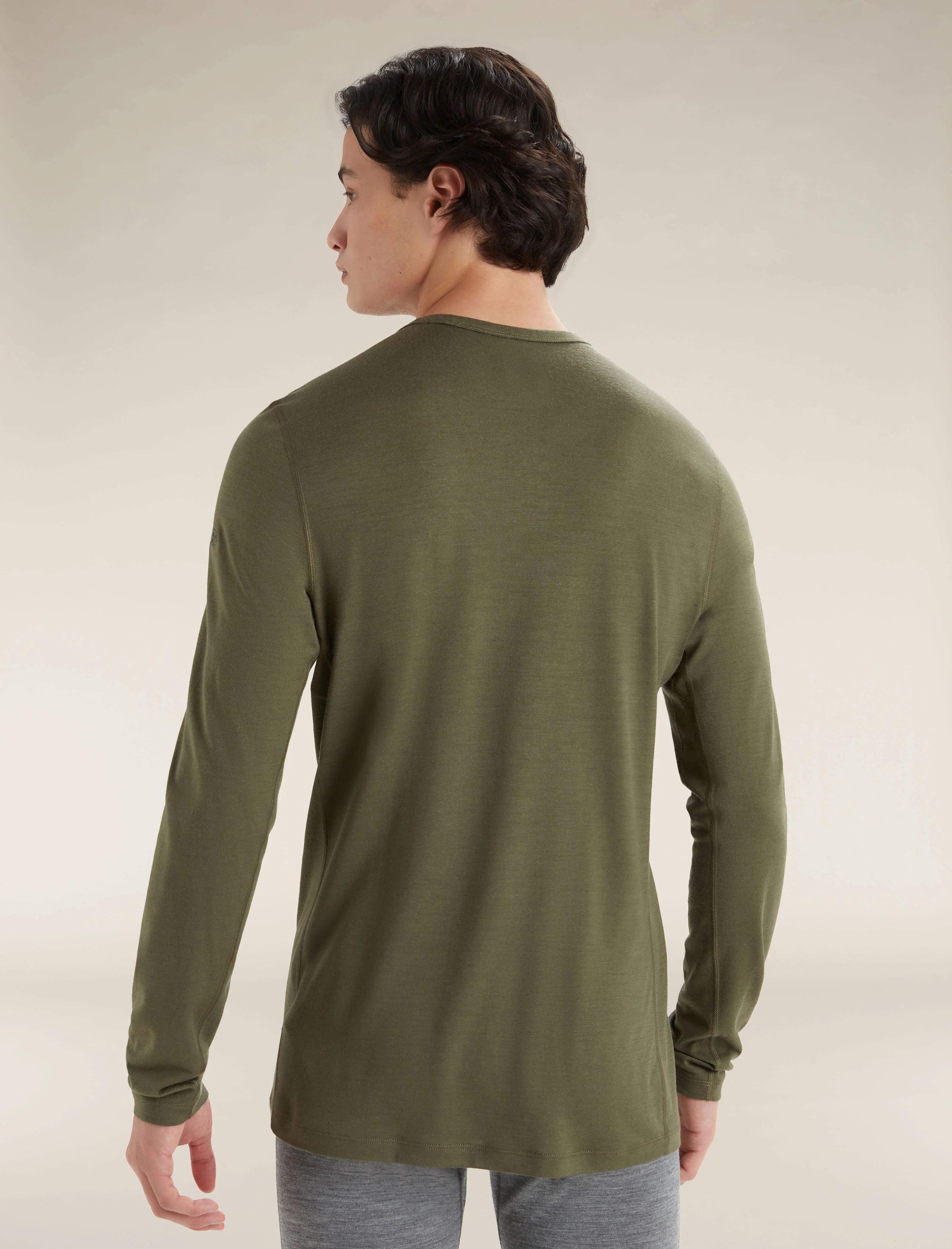 Men’s Merino 200 Oasis Long Sleeve Crew Thermal Top - Image 7