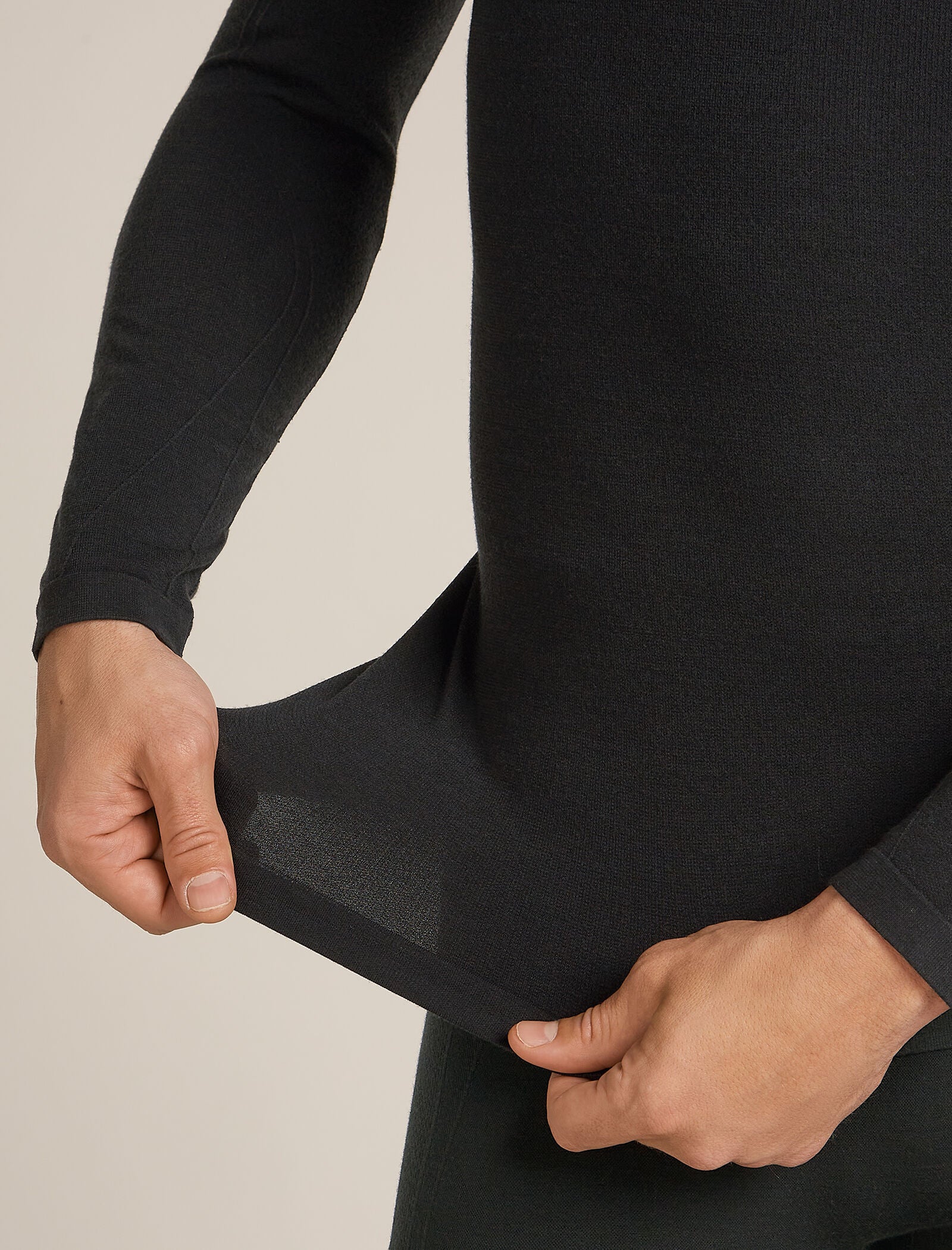 Men’s Merino Blend 260 ZoneKnit™ Seamless  Long Sleeve Crew Thermal Top - Image 6