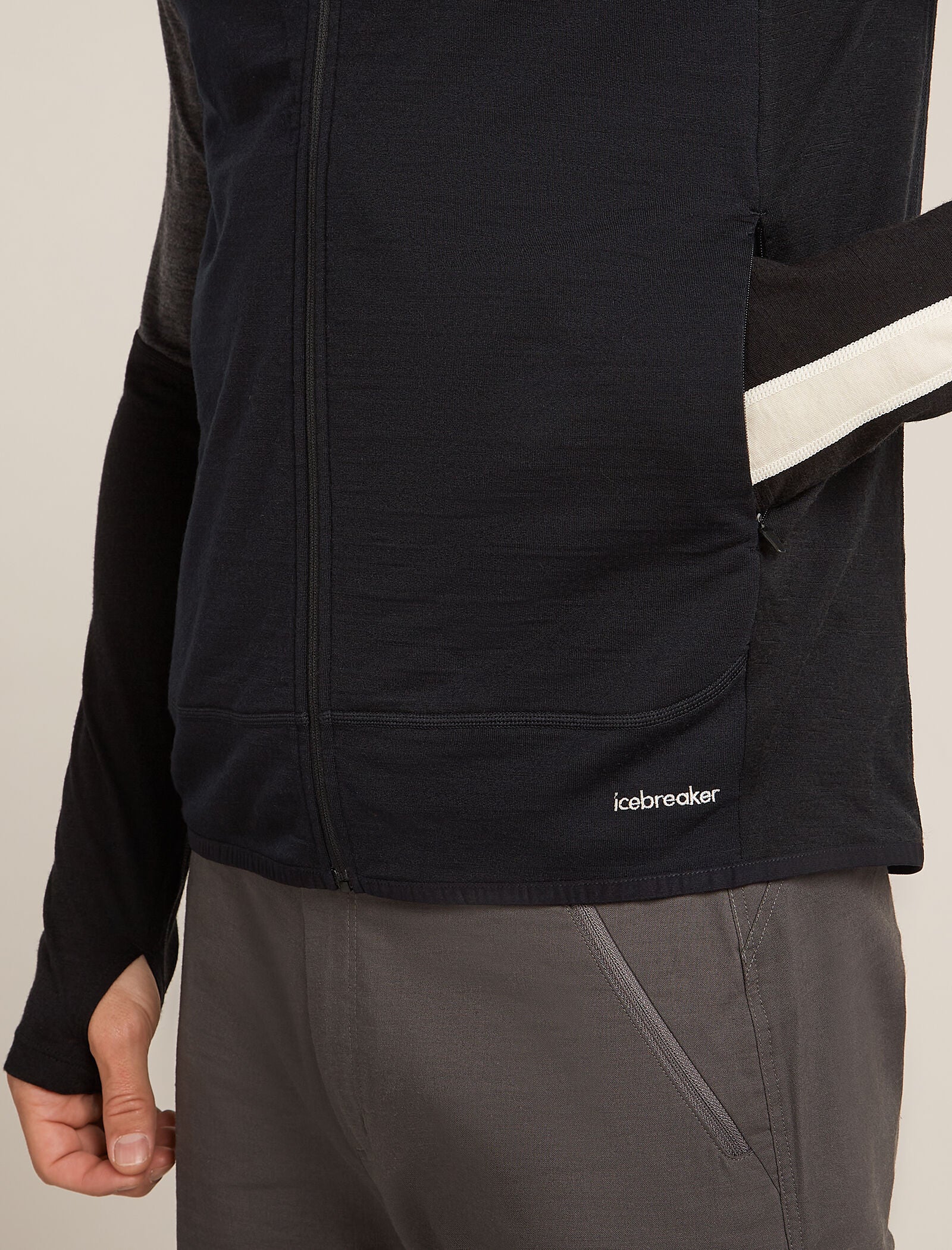 Men’s Merino Blend 300 RealFleece™ Descender Vest - Image 7