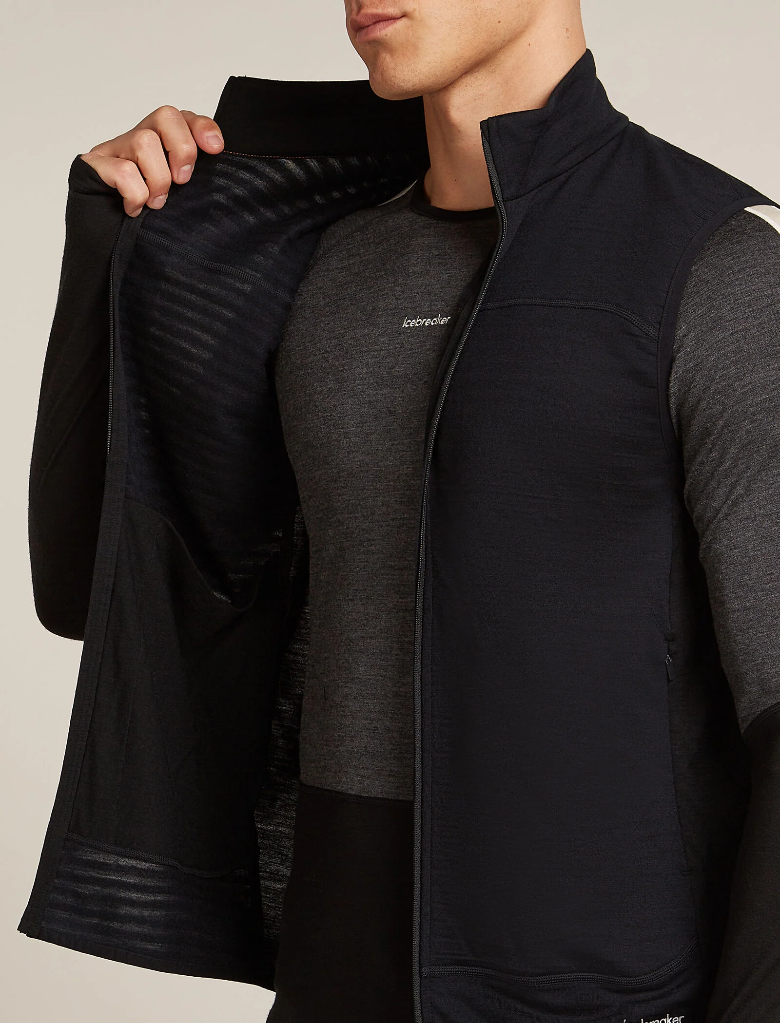 Men’s Merino Blend 300 RealFleece™ Descender Vest - Image 9
