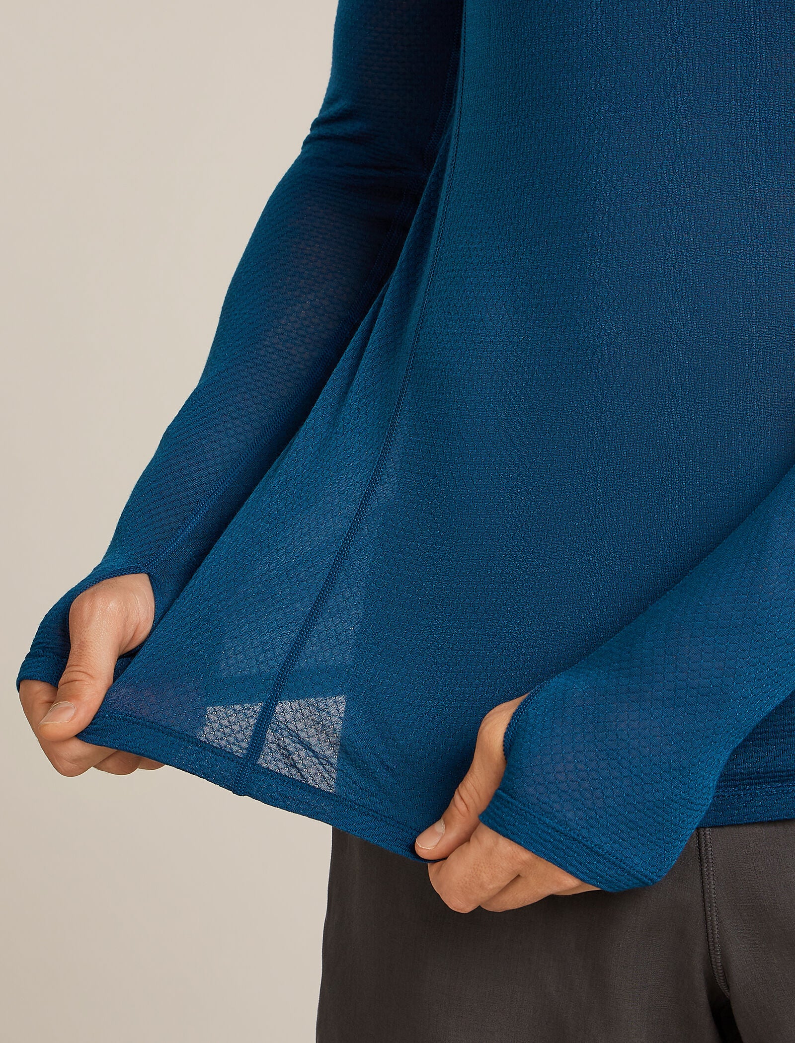 Men’s Merino Blend 75 Cool-Lite™ Featherlight™ Long Sleeve Crew Thermal Top - Image 6