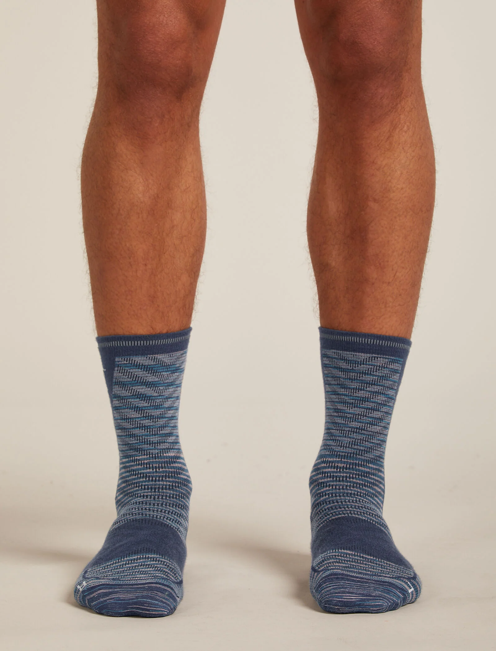 Men’s Merino Blend Run+ Ultralight Crew Socks Fusion Dye - Image 3