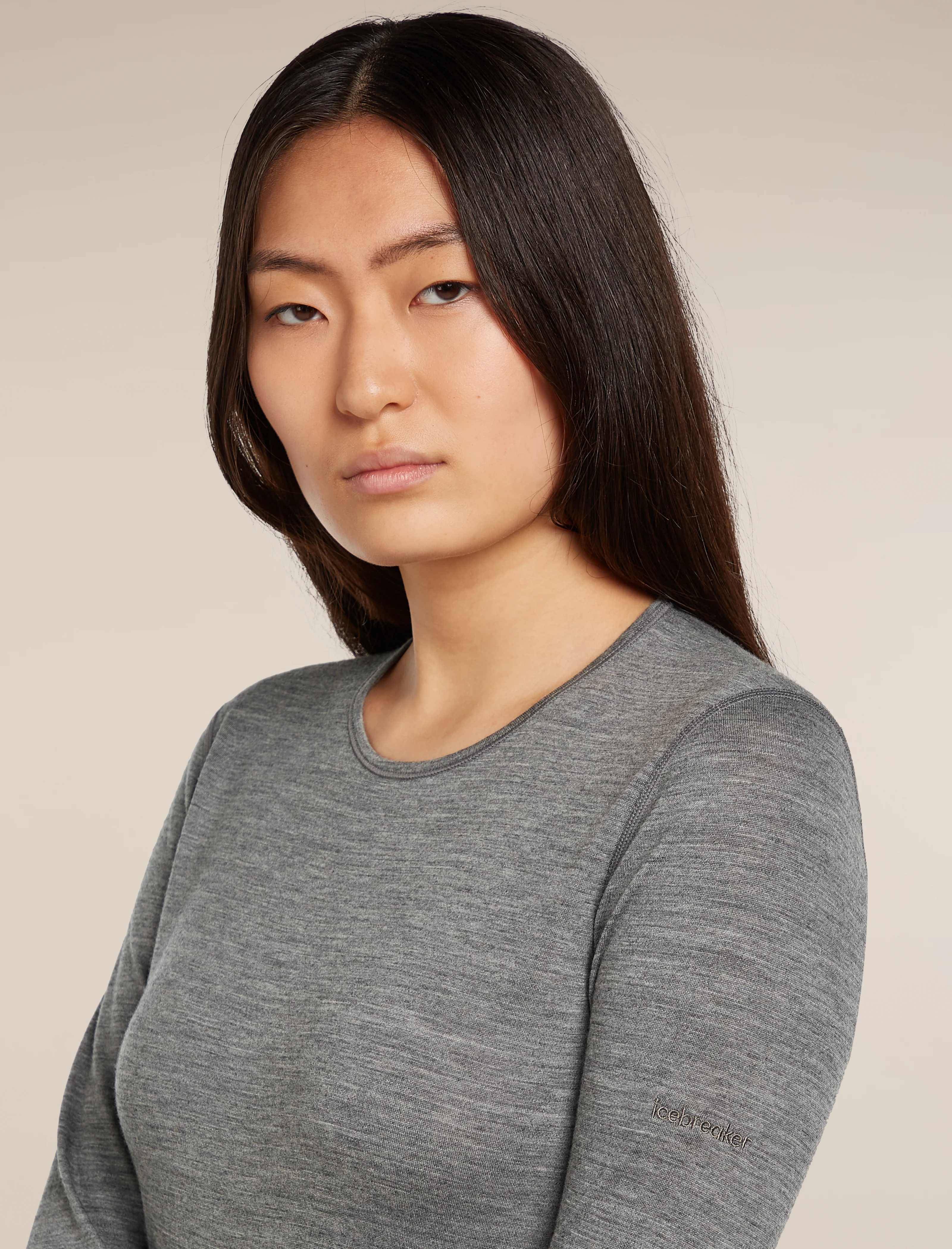 Women’s Merino 200 Oasis Long Sleeve Crew Thermal Top - Image 9