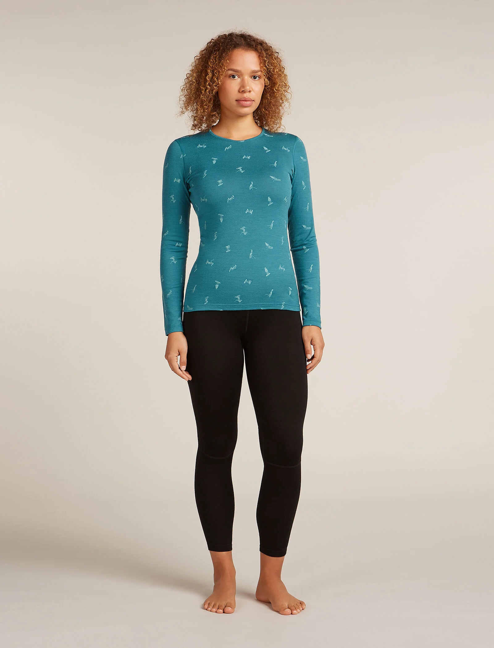 Women’s Merino 200 Oasis Long Sleeve Crew Thermal Top Snow Day - Image 3