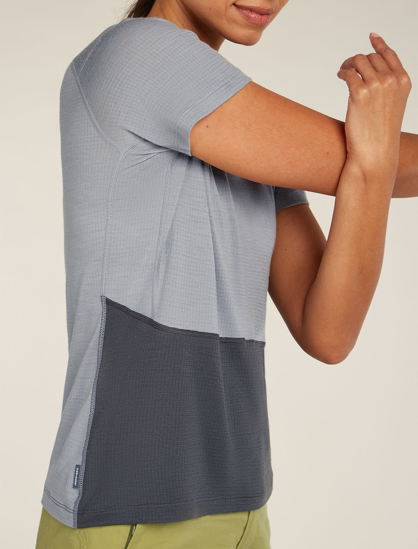 Women’s Merino 200 Waffle Elevation Short Sleeve T-Shirt - Image 8