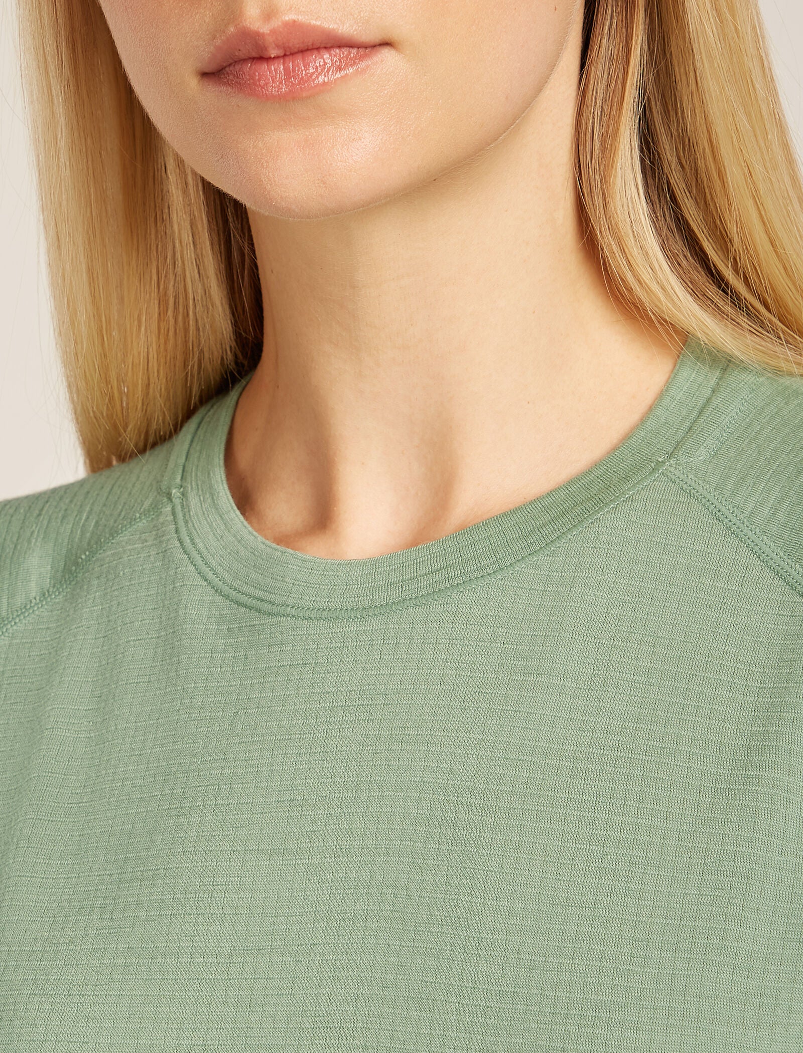 Women’s Merino 200 Waffle Elevation Short Sleeve T-Shirt - Image 5