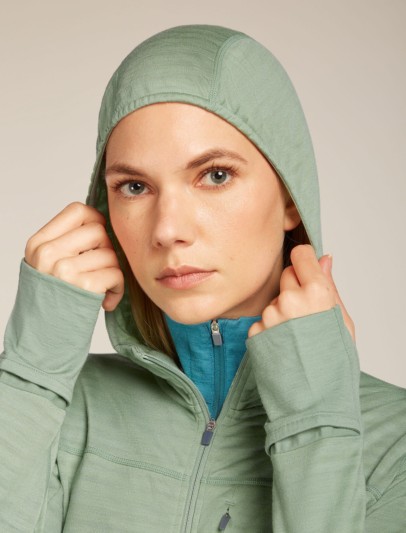 Women’s Merino Blend 300 RealFleece™ Descender Long Sleeve Zip Hoodie - Image 8