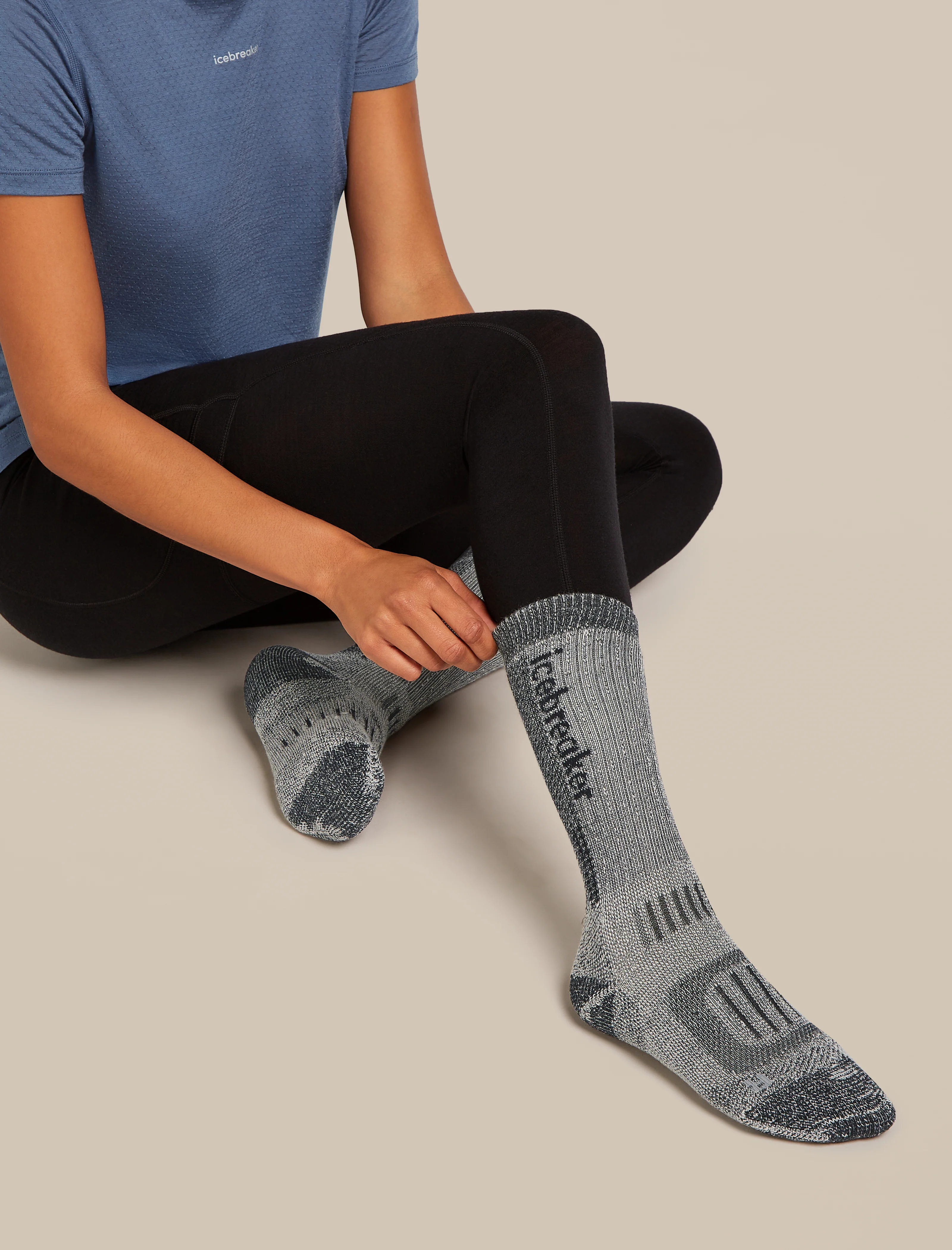 Women’s Merino Hike+ Mountaineer Mid Calf Socks - Image 3